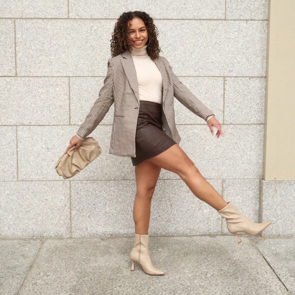 patterned blazers style guide. houndstooth blazer. leather skirt.