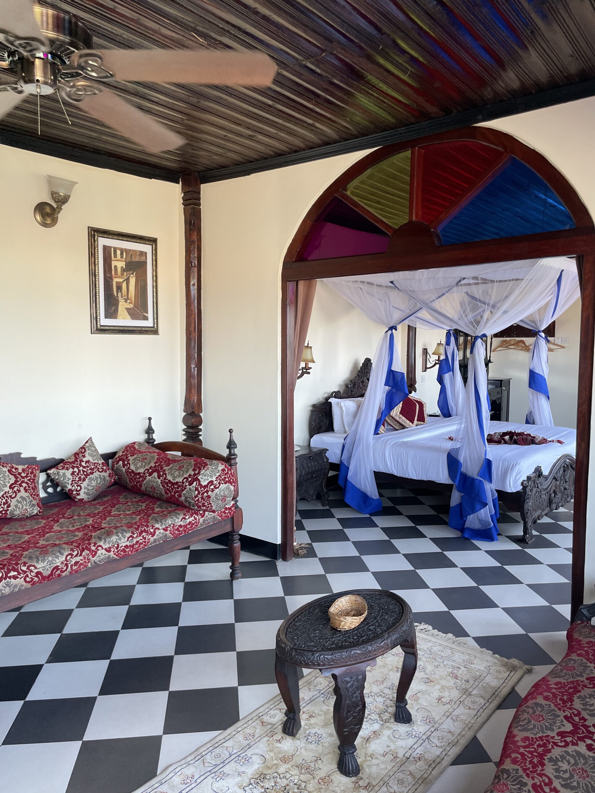 hotel zanzibar dhow inn